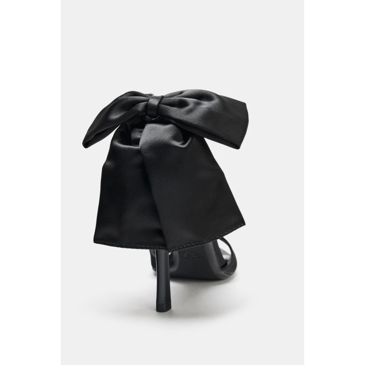 БОСОНОЖКИ НА КАБЛУКЕ С БОЛЬШИМ БАНТОМ