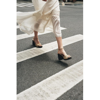 БОСОНОЖКИ С ЗАКЛЕПКАМИ ИЗ СПИЛКА