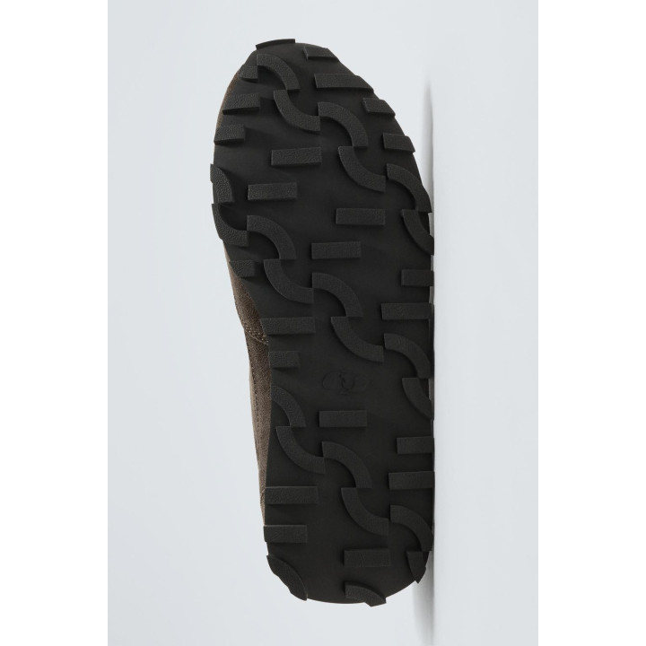 КОЖАНЫЕ КРОССОВКИ В СТИЛЕ КЭЖУАЛ