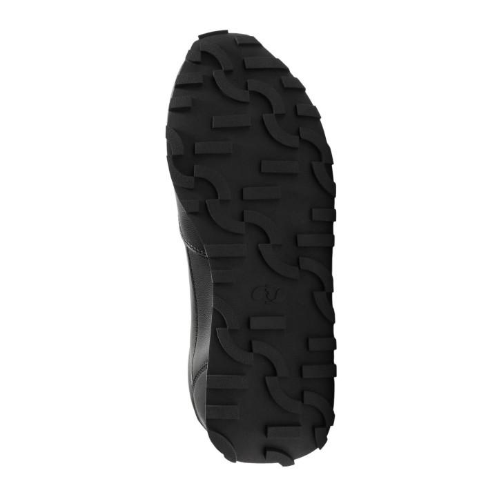 КОЖАНЫЕ КРОССОВКИ В ПОВСЕДНЕВНОМ СТИЛЕ