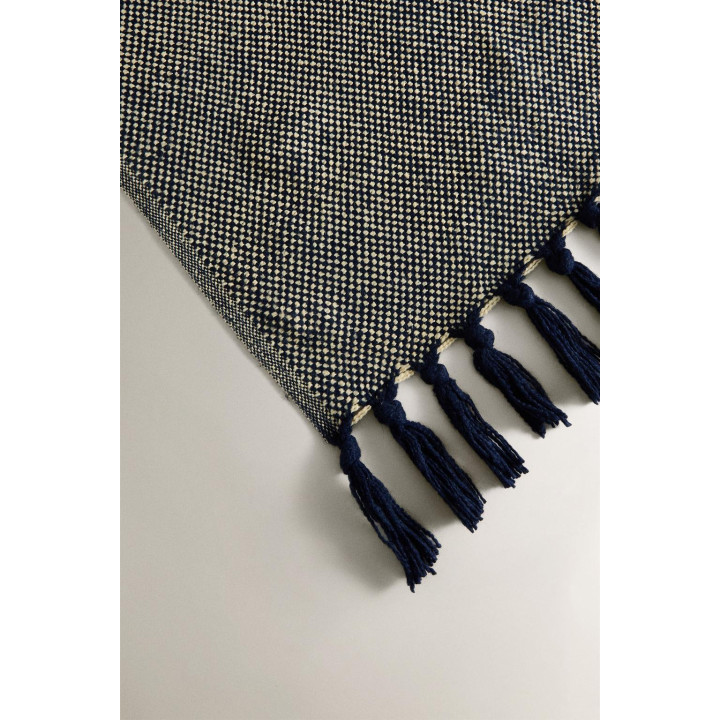 Плед с бахромой