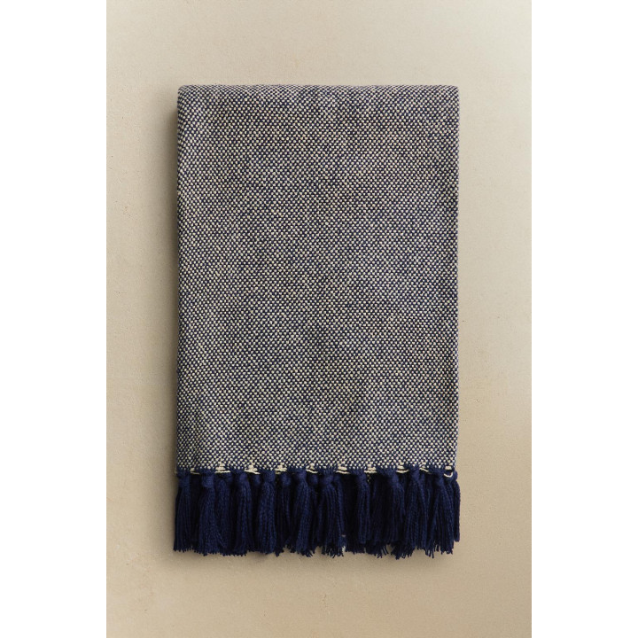 Плед с бахромой