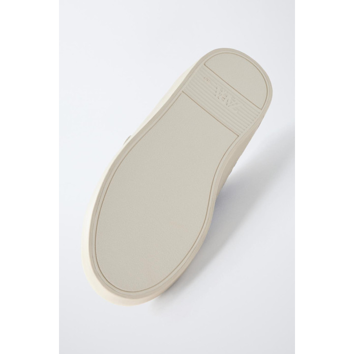 КРОССОВКИ С БЛЕСТКАМИ