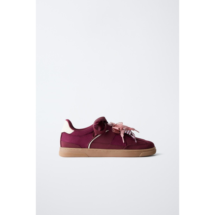 КРОССОВКИ С ЛЕНТАМИ