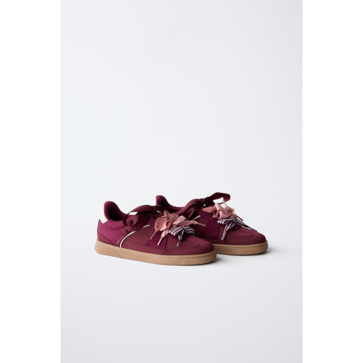 КРОССОВКИ С ЛЕНТАМИ