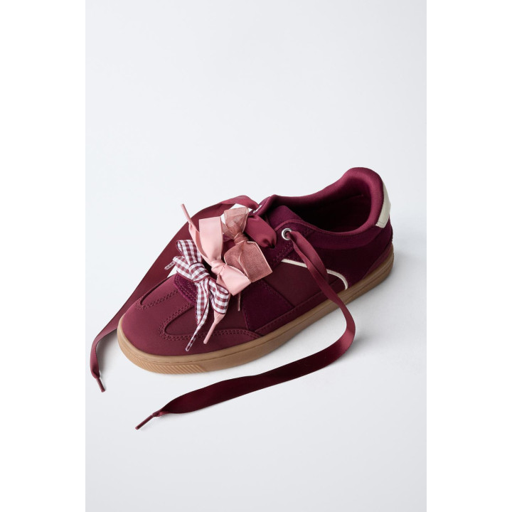 КРОССОВКИ С ЛЕНТАМИ