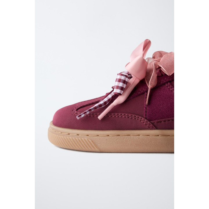 КРОССОВКИ С ЛЕНТАМИ