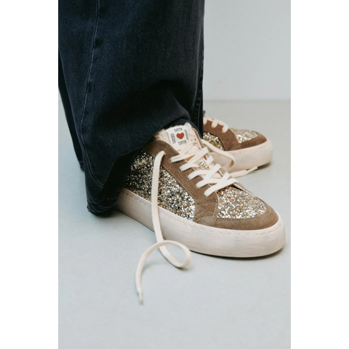 КРОССОВКИ БЛЕСТЯЩИЕ ИЗ ИСКУССТВЕННОЙ ОВЧИНЫ