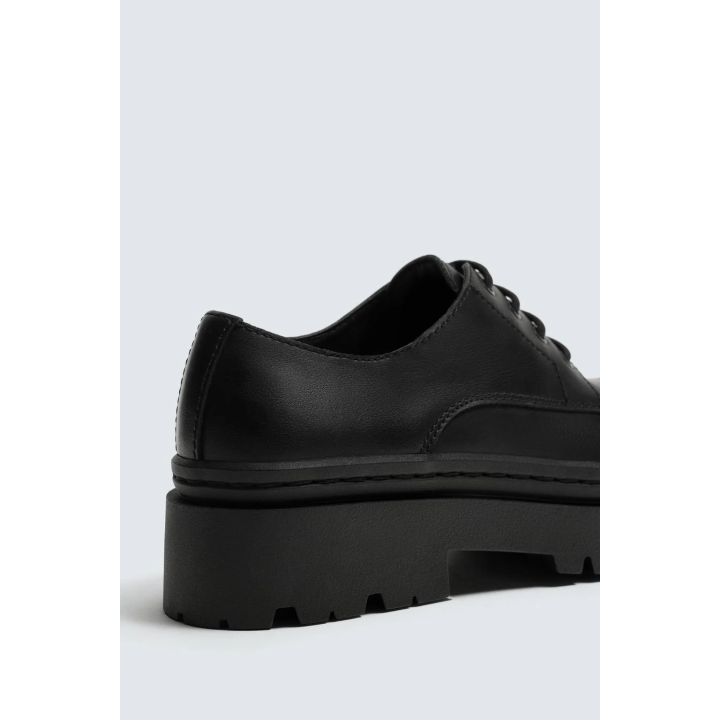 ТУФЛИ НА ОБЪЕМНОЙ ПОДОШВЕ