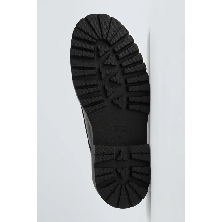 ТУФЛИ НА ОБЪЕМНОЙ ПОДОШВЕ