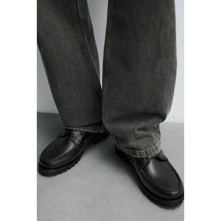 Кожаные палубные туфли