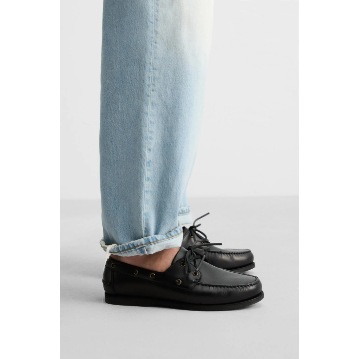 Туфли на палубной подошве из ограниченной коллекции из кожи