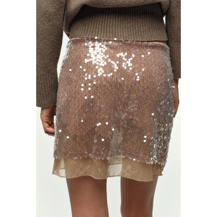 Юбка-мини с пайетками и кружевом