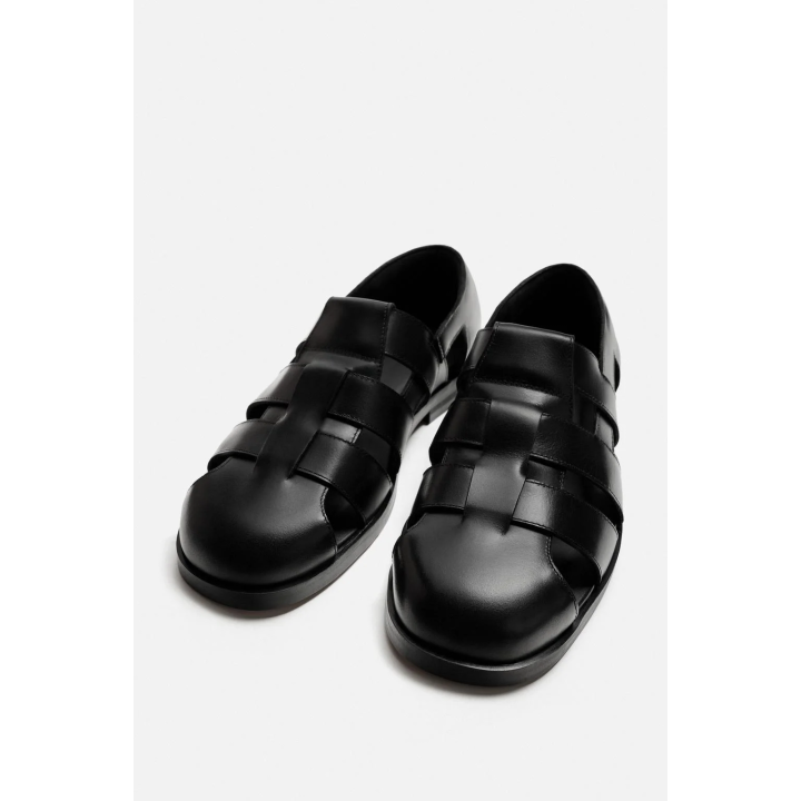 Кожаные сандалии в сетчатом дизайне - лимитированная коллекция