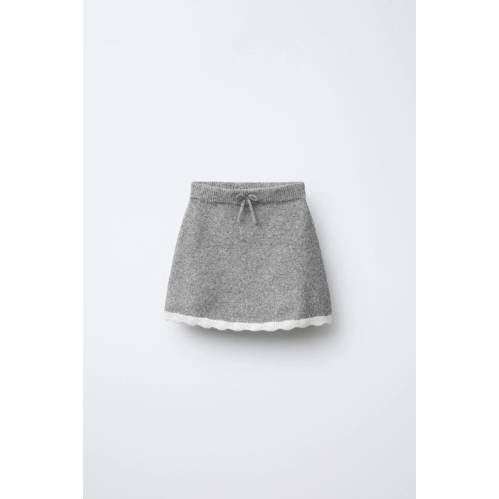 ТРИКОТАЖНАЯ ЮБКА С ОТДЕЛКОЙ КРЮЧКОМ