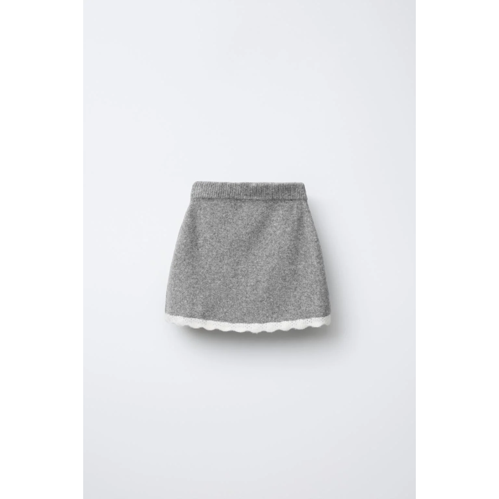 ТРИКОТАЖНАЯ ЮБКА С ОТДЕЛКОЙ КРЮЧКОМ