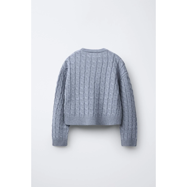 СВИТЕР С УЗОРОМ «КОСЫ»