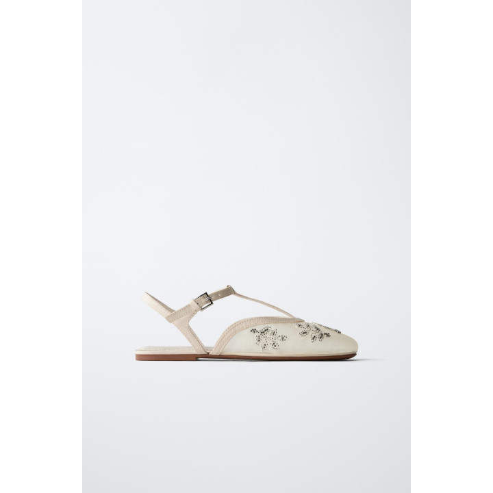 Туфли балетки на плоской подошве с вышивкой