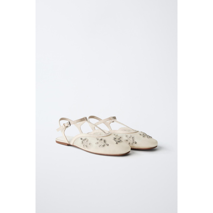 Туфли балетки на плоской подошве с вышивкой