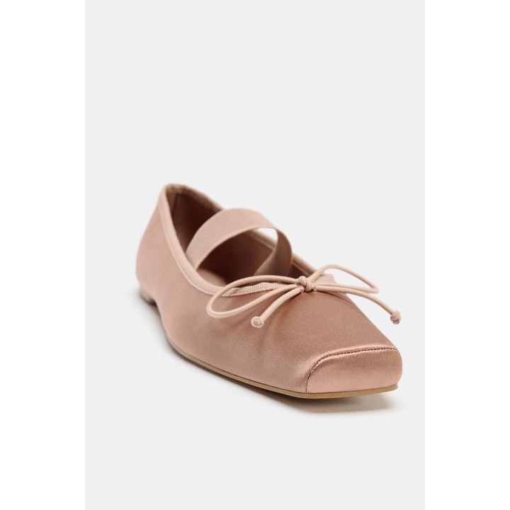 АТЛАСНЫЕ БАЛЕТКИ С БАНТИКОМ