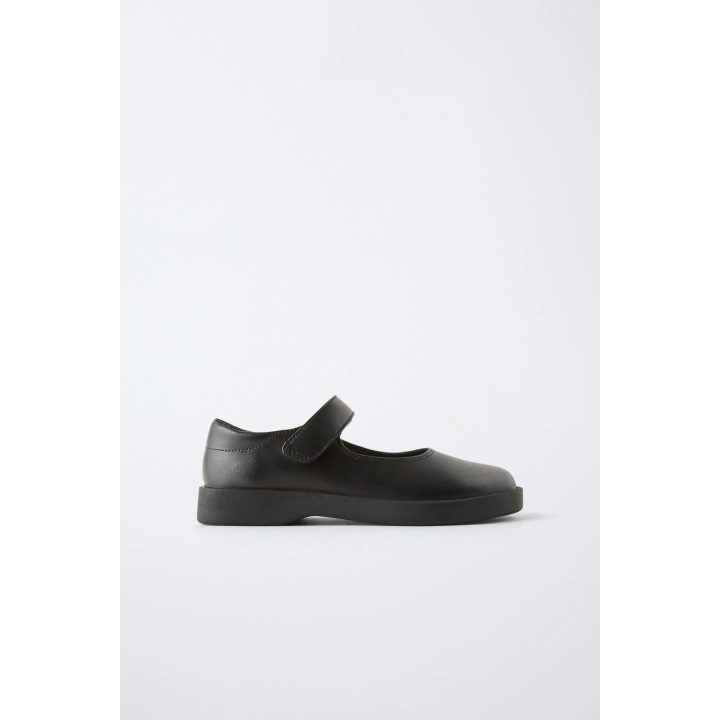 Школьные балетки