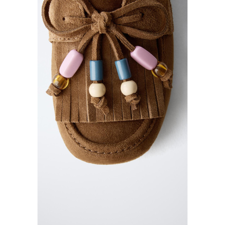 ЛОФЕРЫ С ДЕКОРАТИВНЫМИ БУСИНАМИ