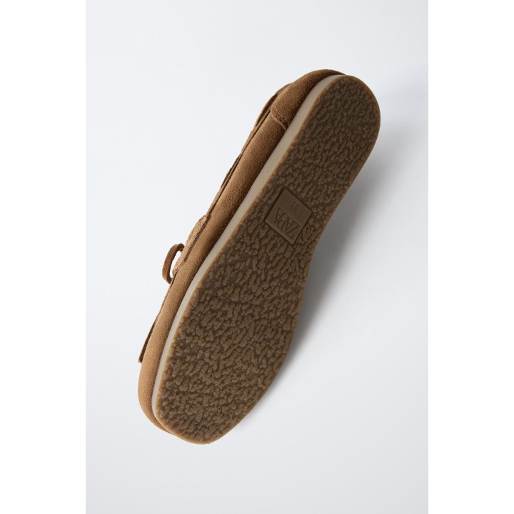 ЛОФЕРЫ С ДЕКОРАТИВНЫМИ БУСИНАМИ