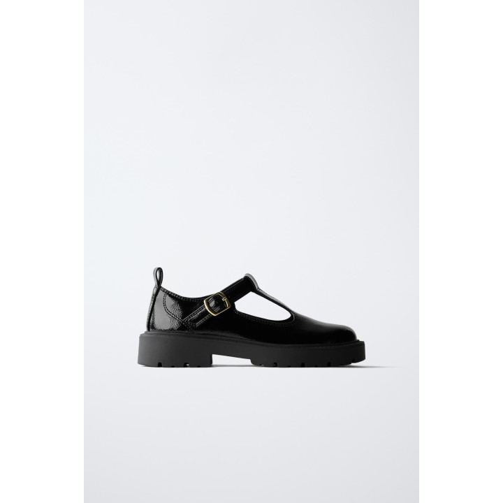 ЛАКИРОВАННЫЕ ТУФЛИ T-ОБРАЗНОЙ ФОРМЫ