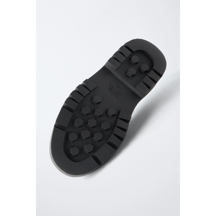 ЛОФЕРЫ С ПРЯЖКОЙ