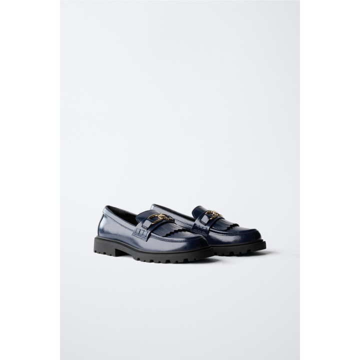 ЛОФЕРЫ С БАХРОМОЙ