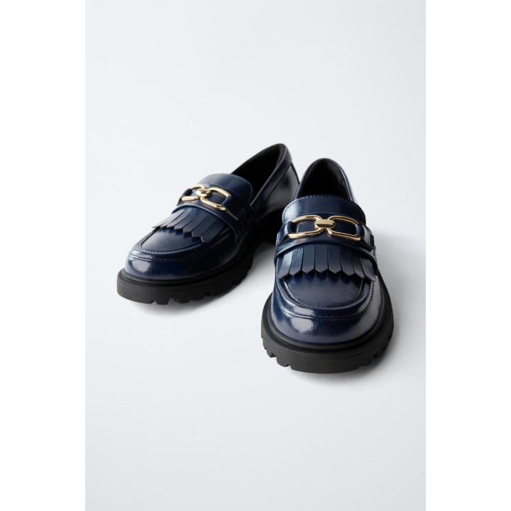 ЛОФЕРЫ С БАХРОМОЙ