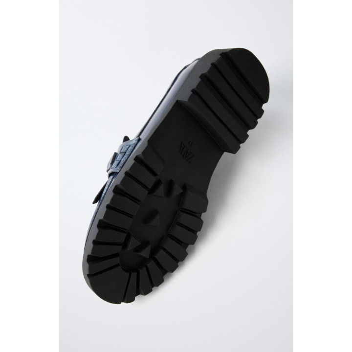 ЛОФЕРЫ С БАХРОМОЙ