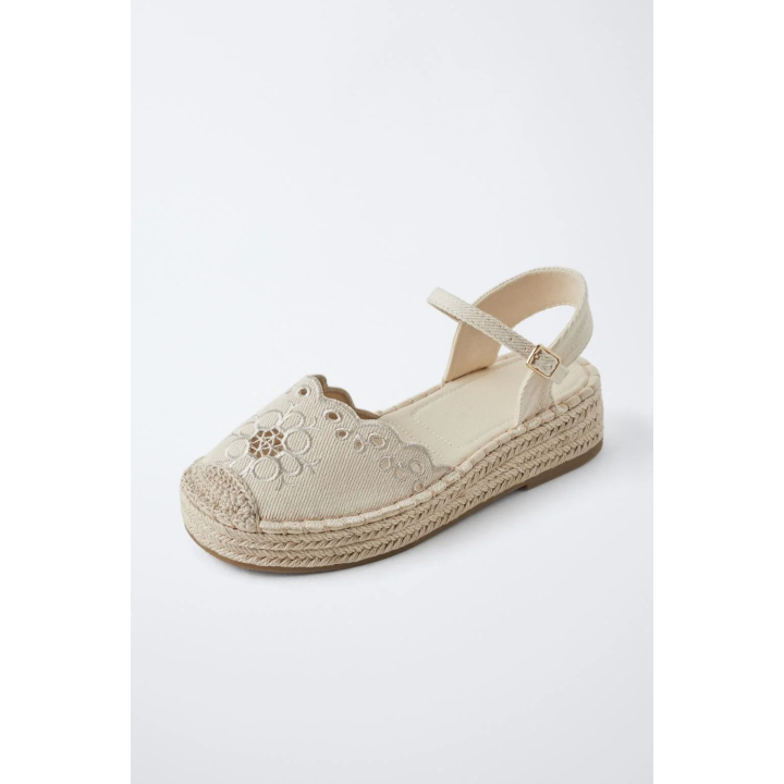 ЭСПАДРИЛЬИ С ВЫШИВКОЙ