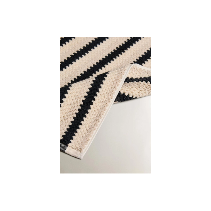 GEOMETRIC JACQUARD BATH MAT