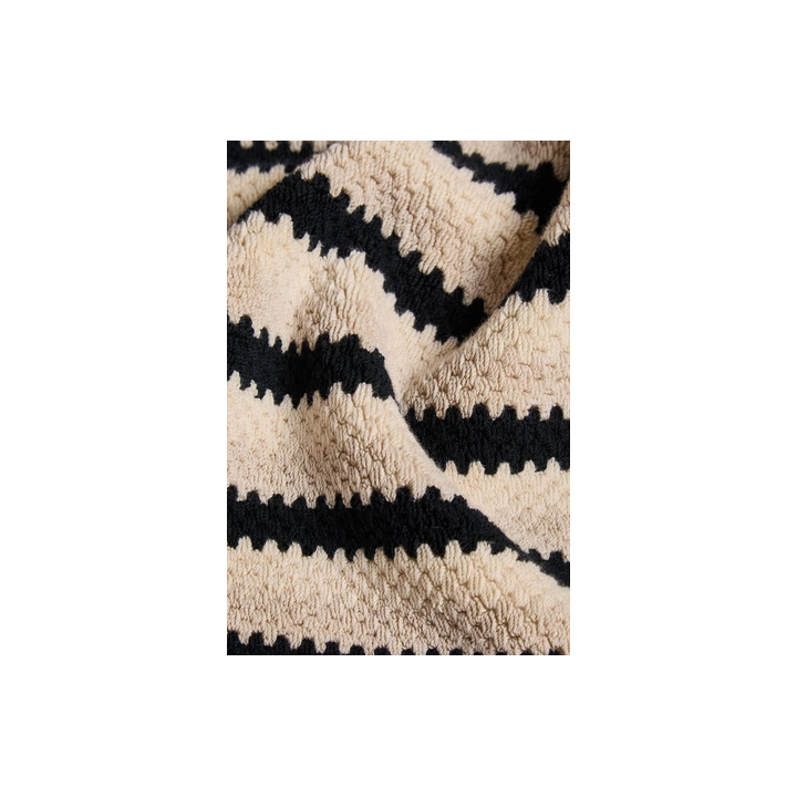 GEOMETRIC JACQUARD BATH MAT