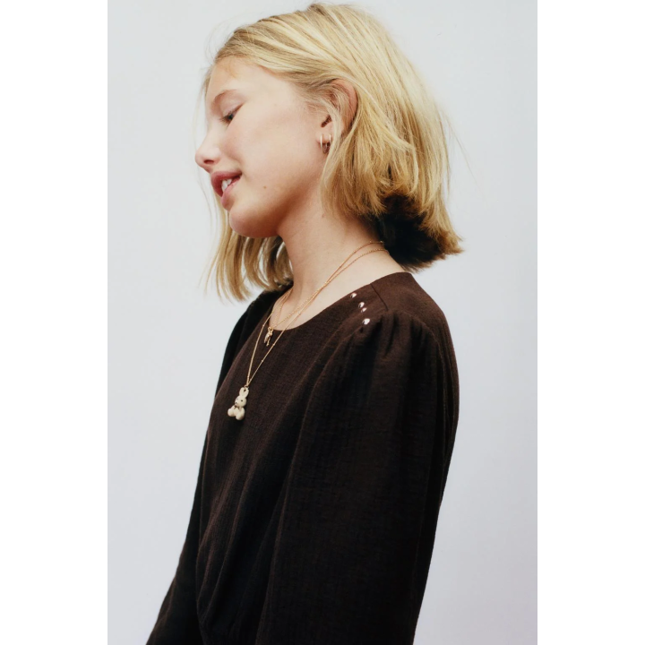 ПЛАТЬЕ С ВОЛАНАМИ И ЗАКЛЕПКАМИ