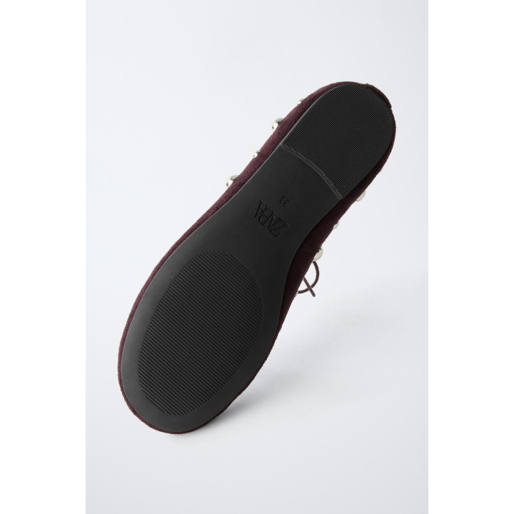 Туфли балетки с заклепками