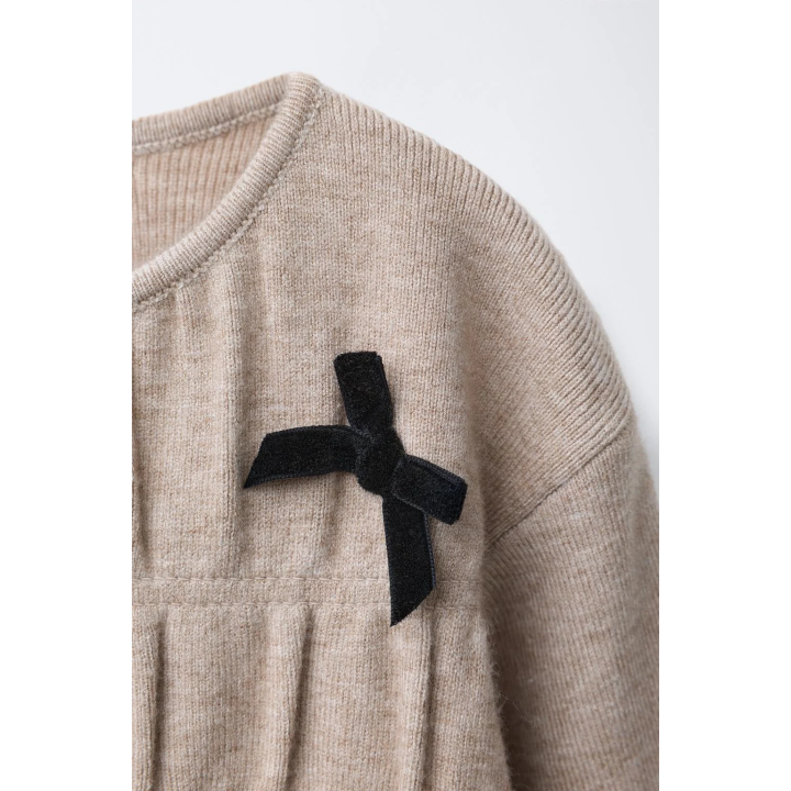 ТРИКОТАЖНОЕ ПЛАТЬЕ С БАНТАМИ