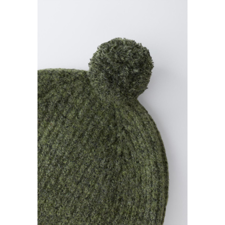 ТРИКОТАЖНЫЙ ЧЕПЧИК С ПОМПОНОМ