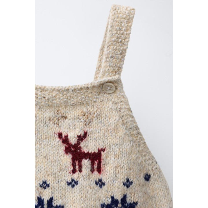 Джемпер с вышитой звездой и оленем