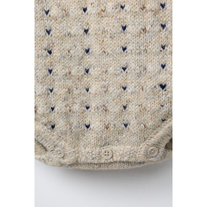 Джемпер с вышитой звездой и оленем