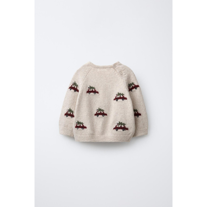 Свитер с вязаными машинами и деревьями