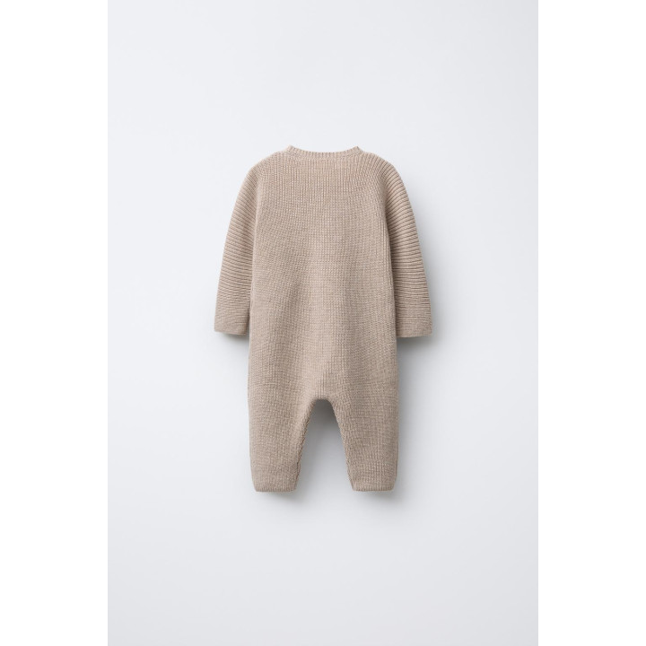 КОМБИНЕЗОН ИЗ ТРИКОТАЖА С ЖЕМЧУЖИНАМИ