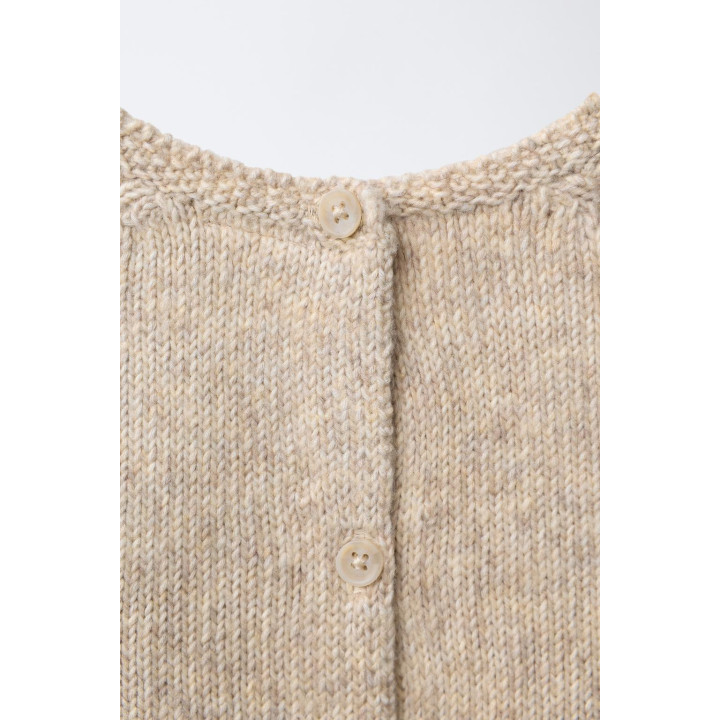 ВЯЗАНЫЙ ДЖЕМПЕР С ШАРИКАМИ