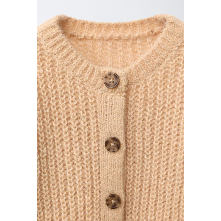 ВЯЗАНЫЙ КАРДИГАН С КРУЖЕВНЫМИ КАРМАНАМИ