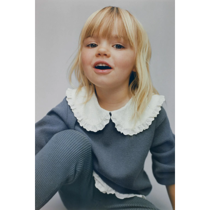 СВИТЕР С КРУЖЕВОМ И ВЫШИВКОЙ