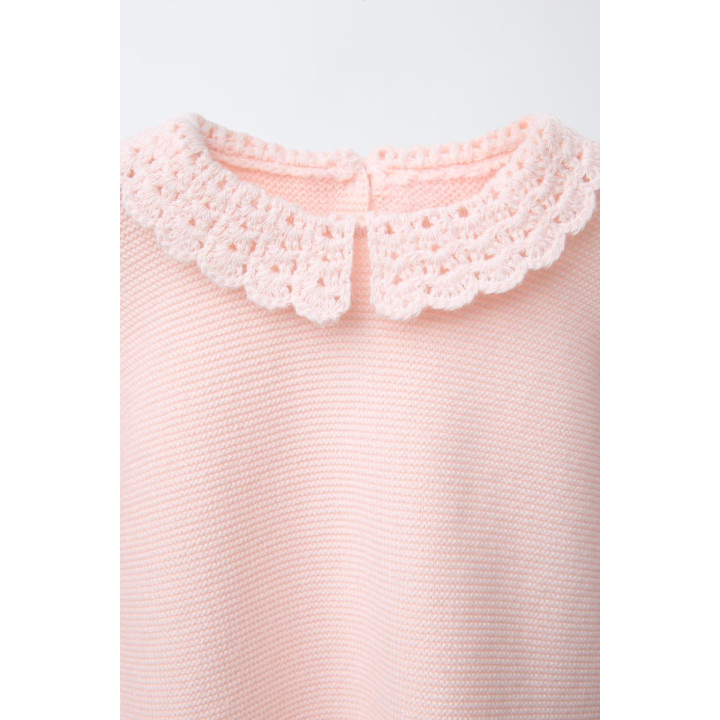 СВИТЕР ИЗ ТРИКОТАЖА С ГОРЛОВИНОЙ ИЗ КРУЖЕВА КРОШЕ