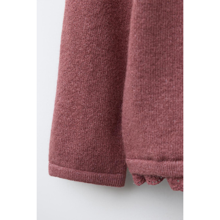 ВЯЗАНЫЙ ДЖЕРСИ С КРУЖЕВОМ