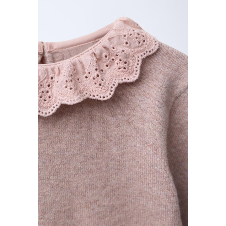 Вязанный свитер с кружевным воротником peter pan