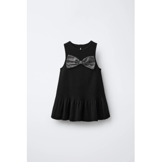 ТРИКОТАЖНОЕ ПЛАТЬЕ С БЛЕСТЯЩИМ БАНТОМ